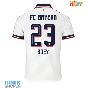 Billiga Bayern Munich Sacha Boey #23 Bortatröja 2026-27 Kortärmad